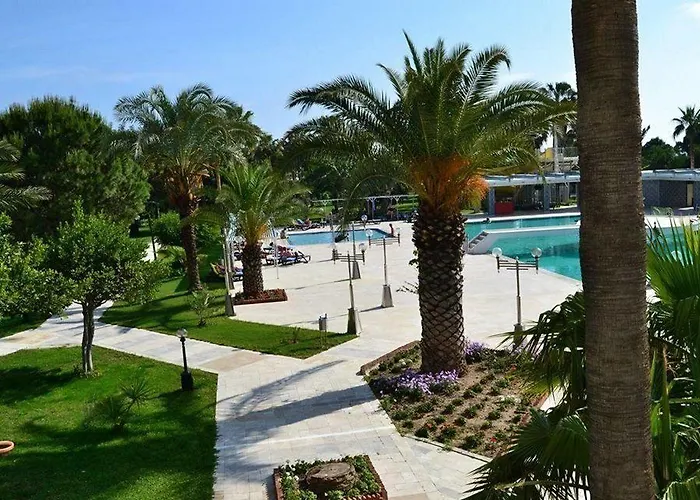 Sural Garden Side