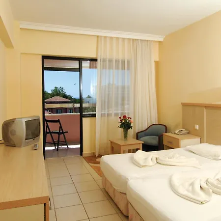 אתר נופש Sural Garden 3*